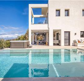 4 bedroom villa with pool in Acharavi, Corfu, sleeps 8